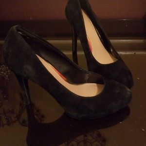 Jessica Simpson black suede pumps, brand new